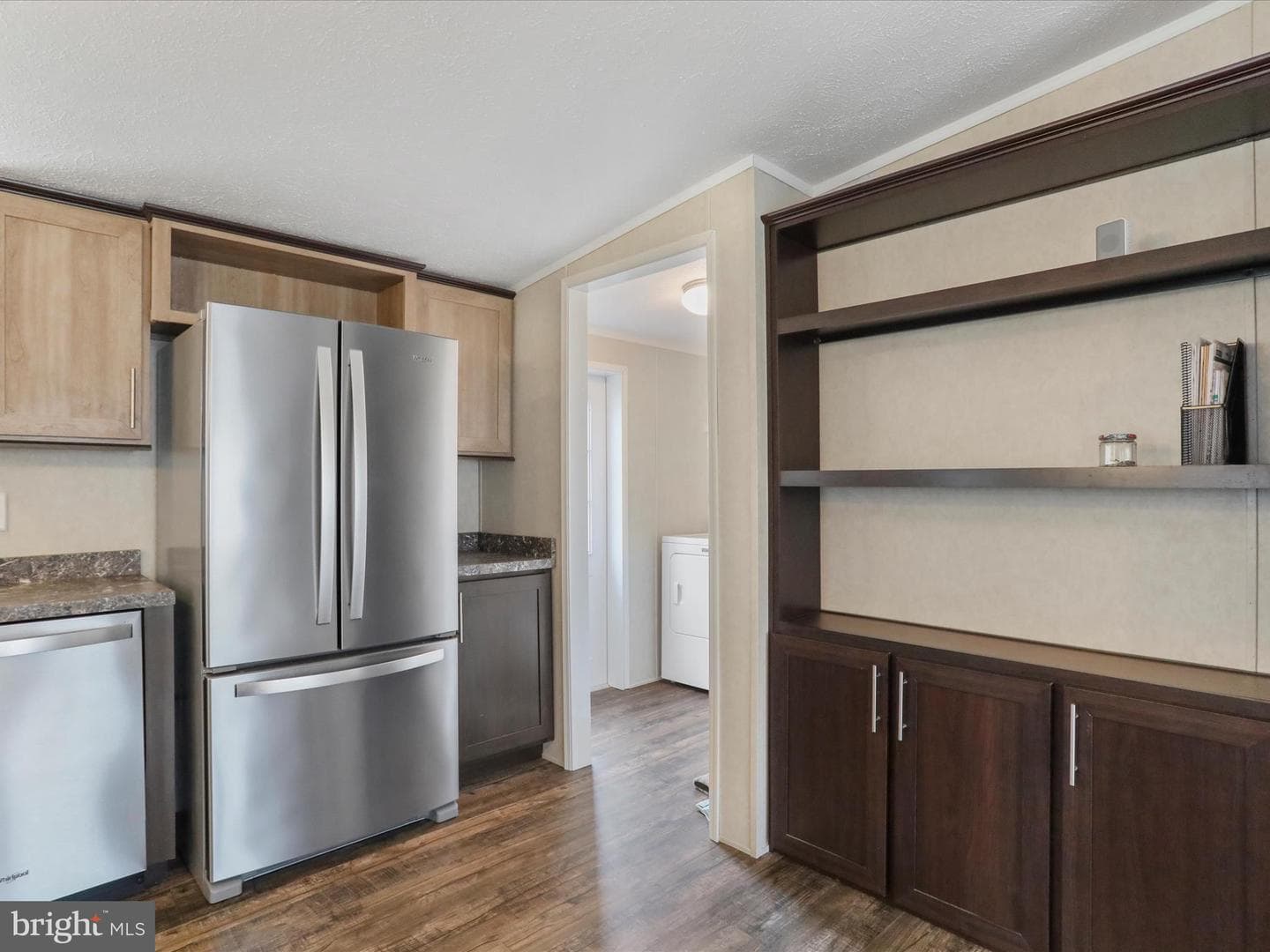 299 Valentine Drive photo 14