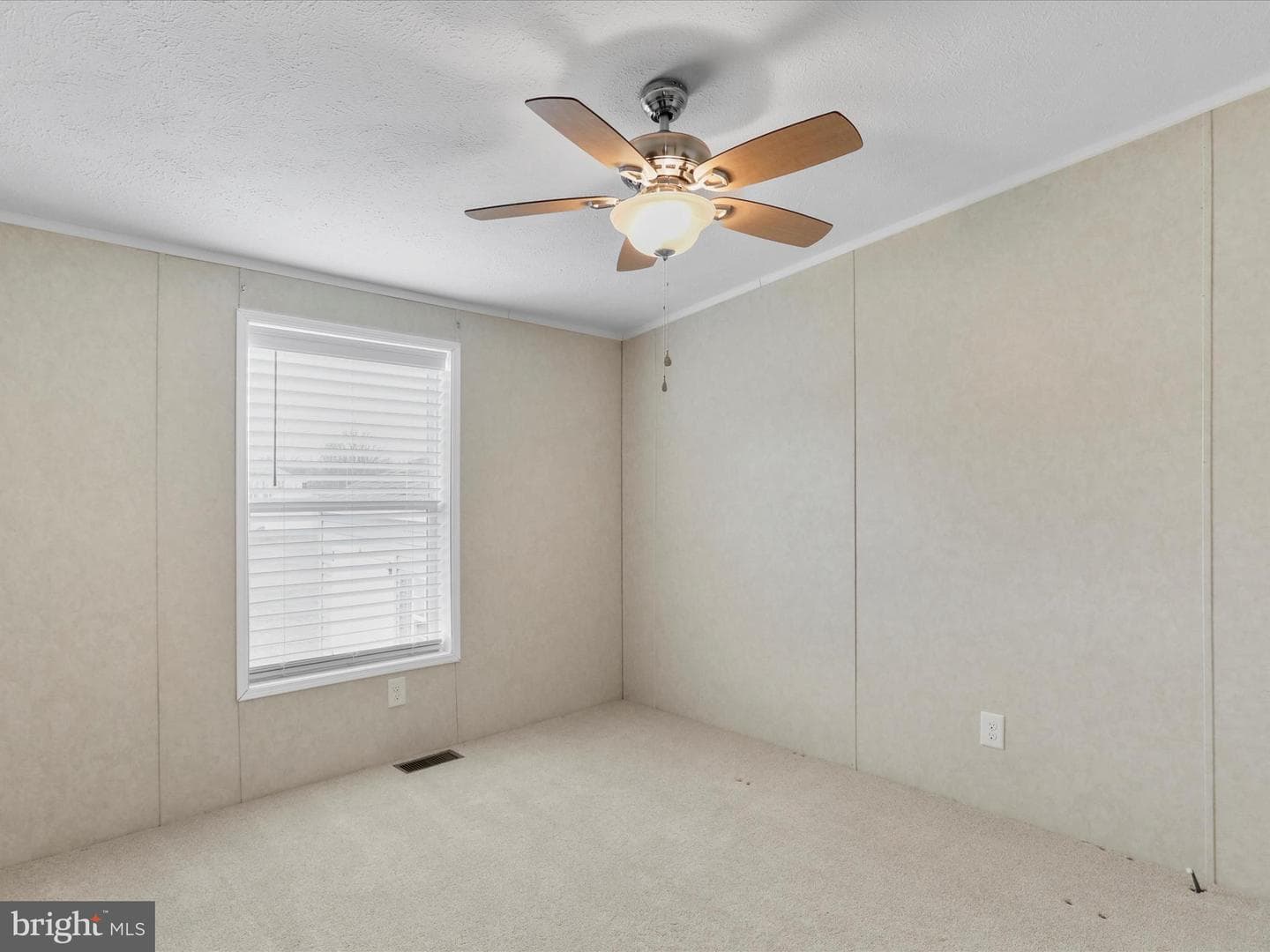 299 Valentine Drive photo 22