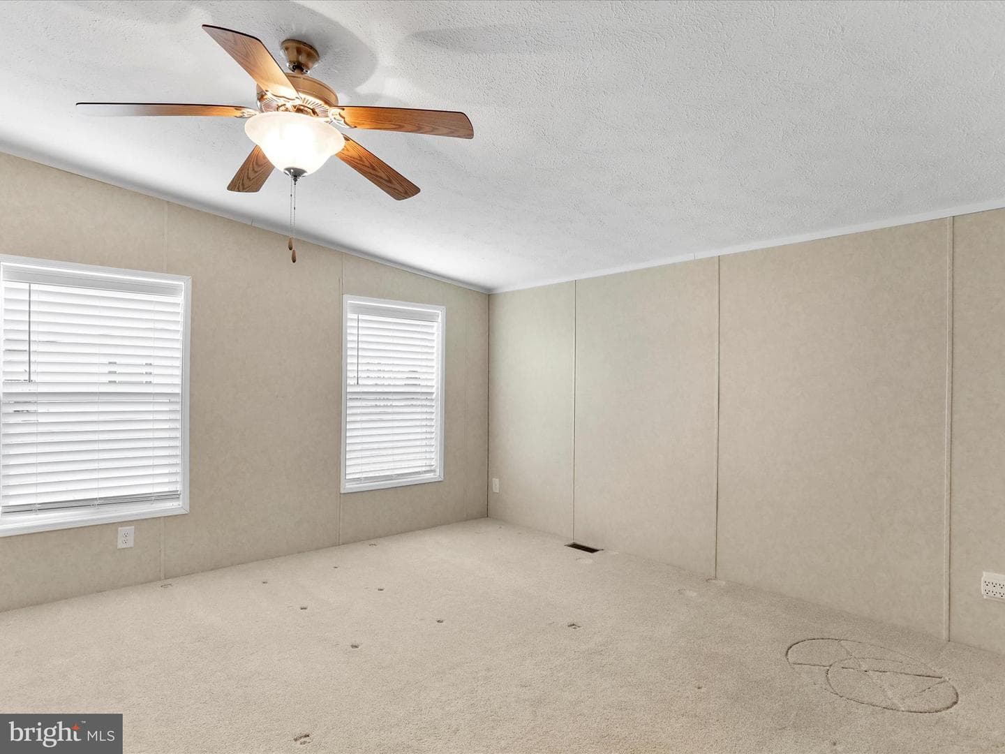 299 Valentine Drive photo 24
