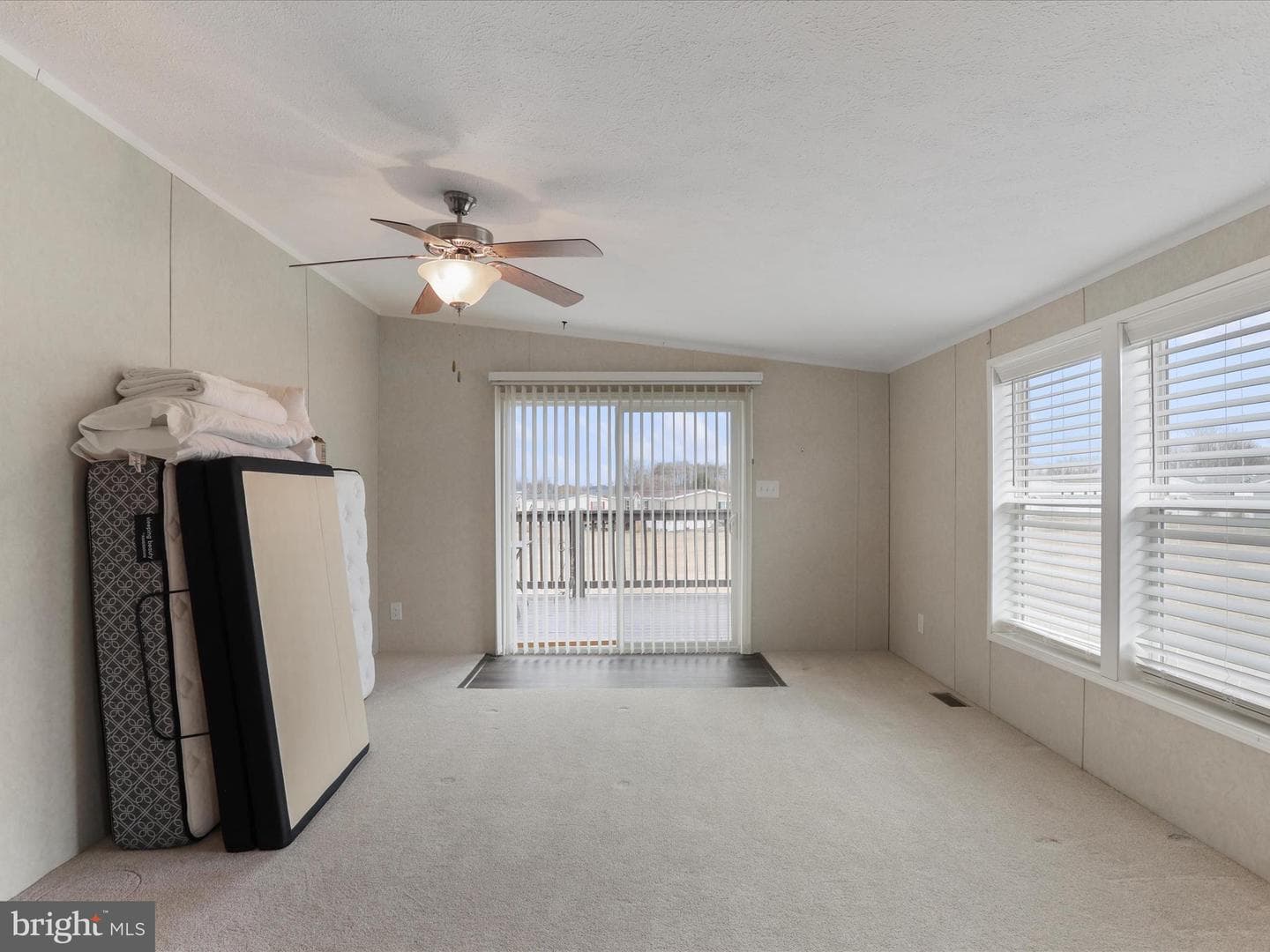 299 Valentine Drive photo 31