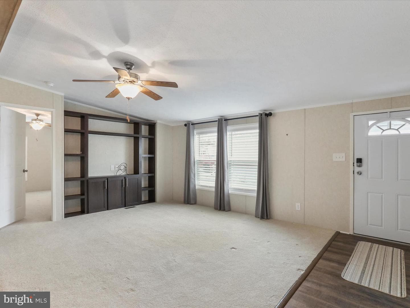 299 Valentine Drive photo 9