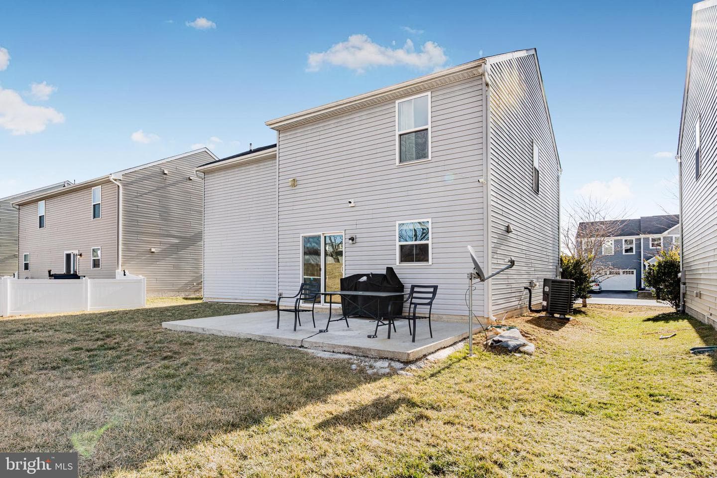218 Singleton Way photo 25