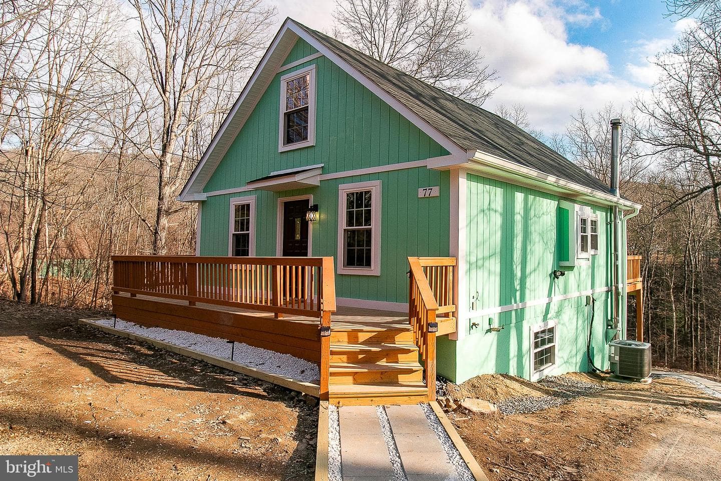 77 Tall Pine Lane photo 2