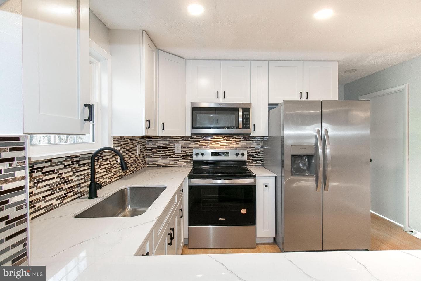 77 Tall Pine Lane photo 4