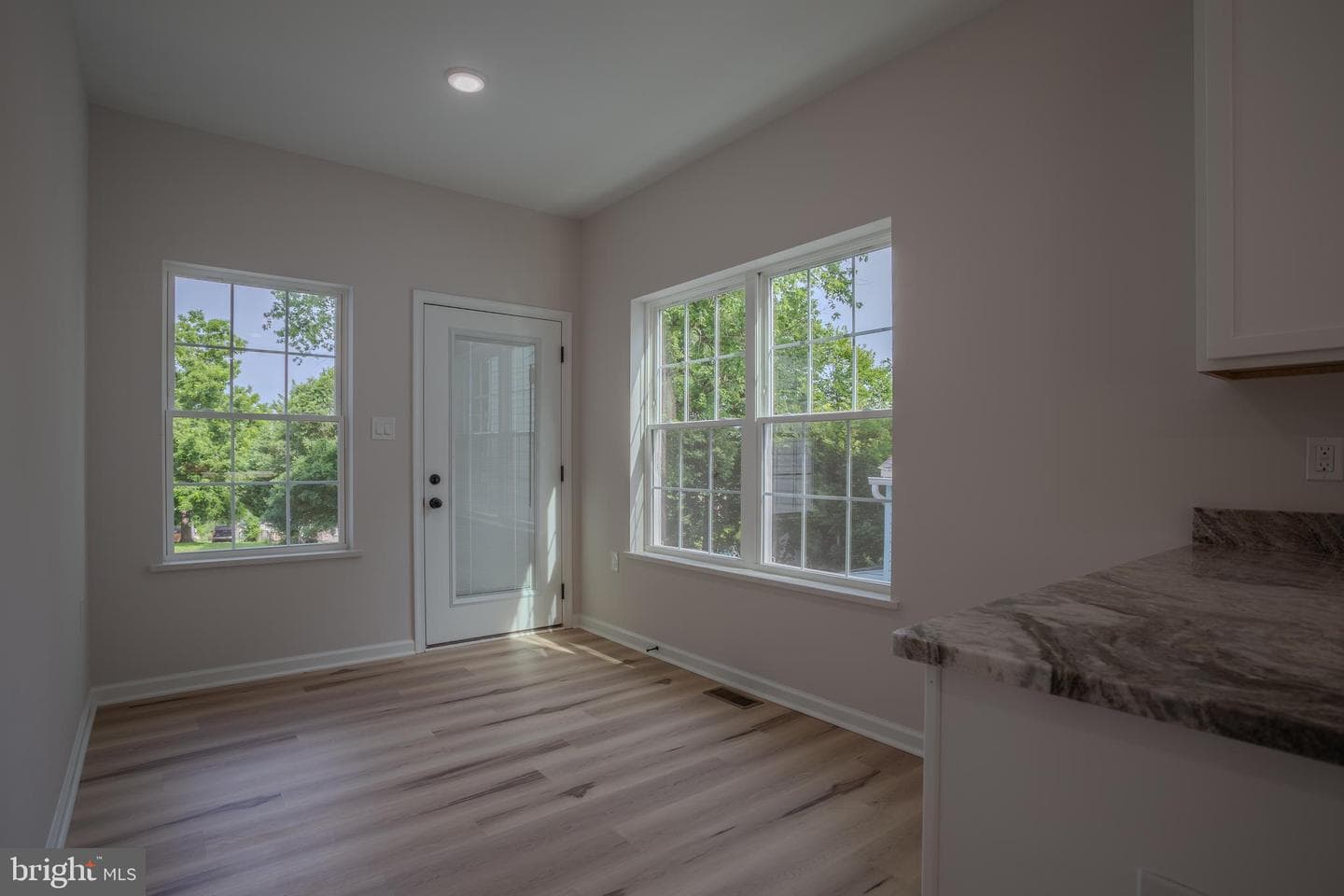 620 N High Street photo 10