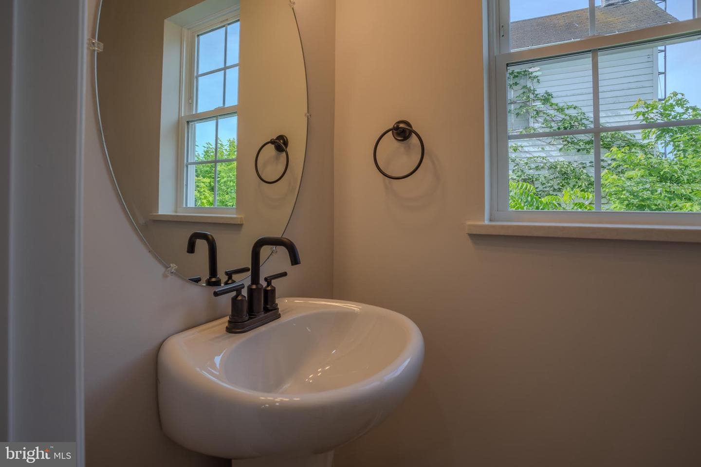 620 N High Street photo 19