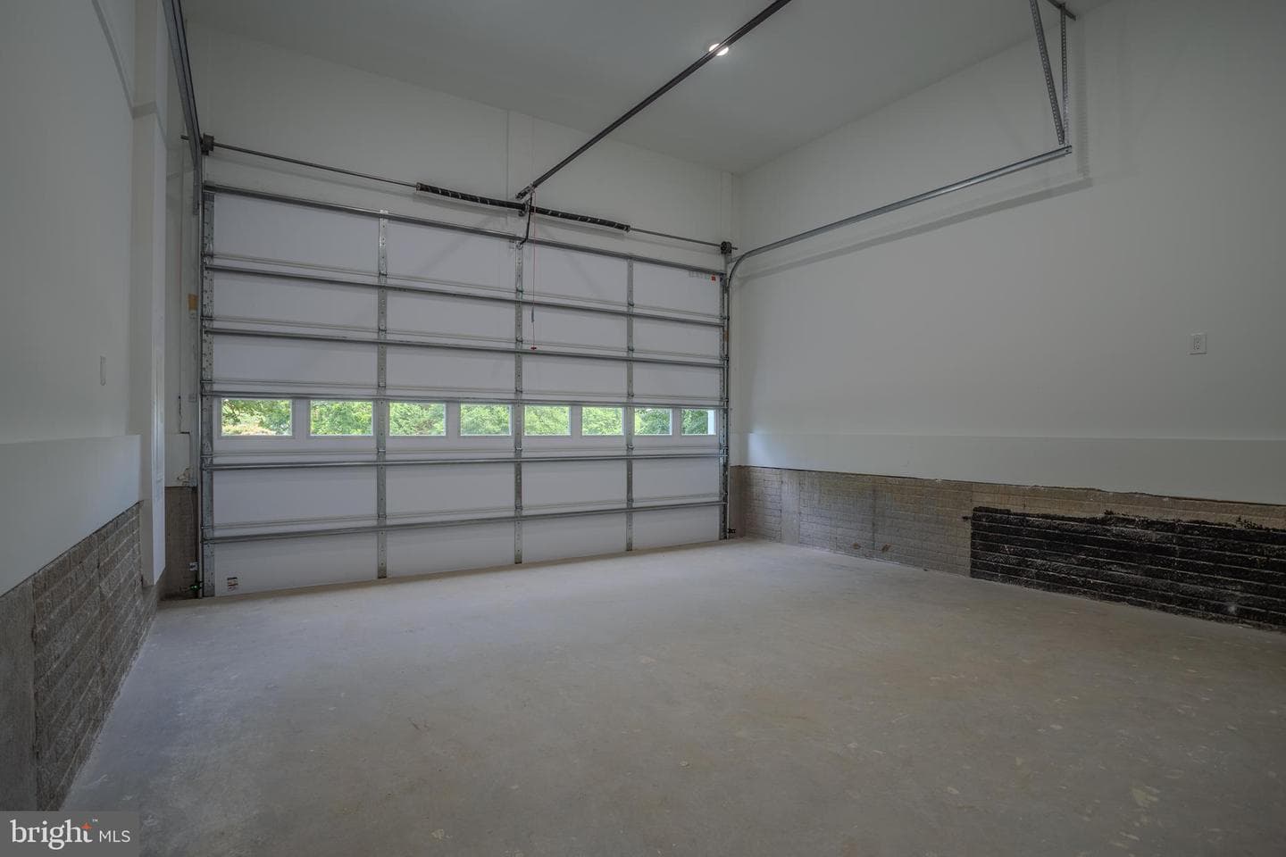 620 N High Street photo 40