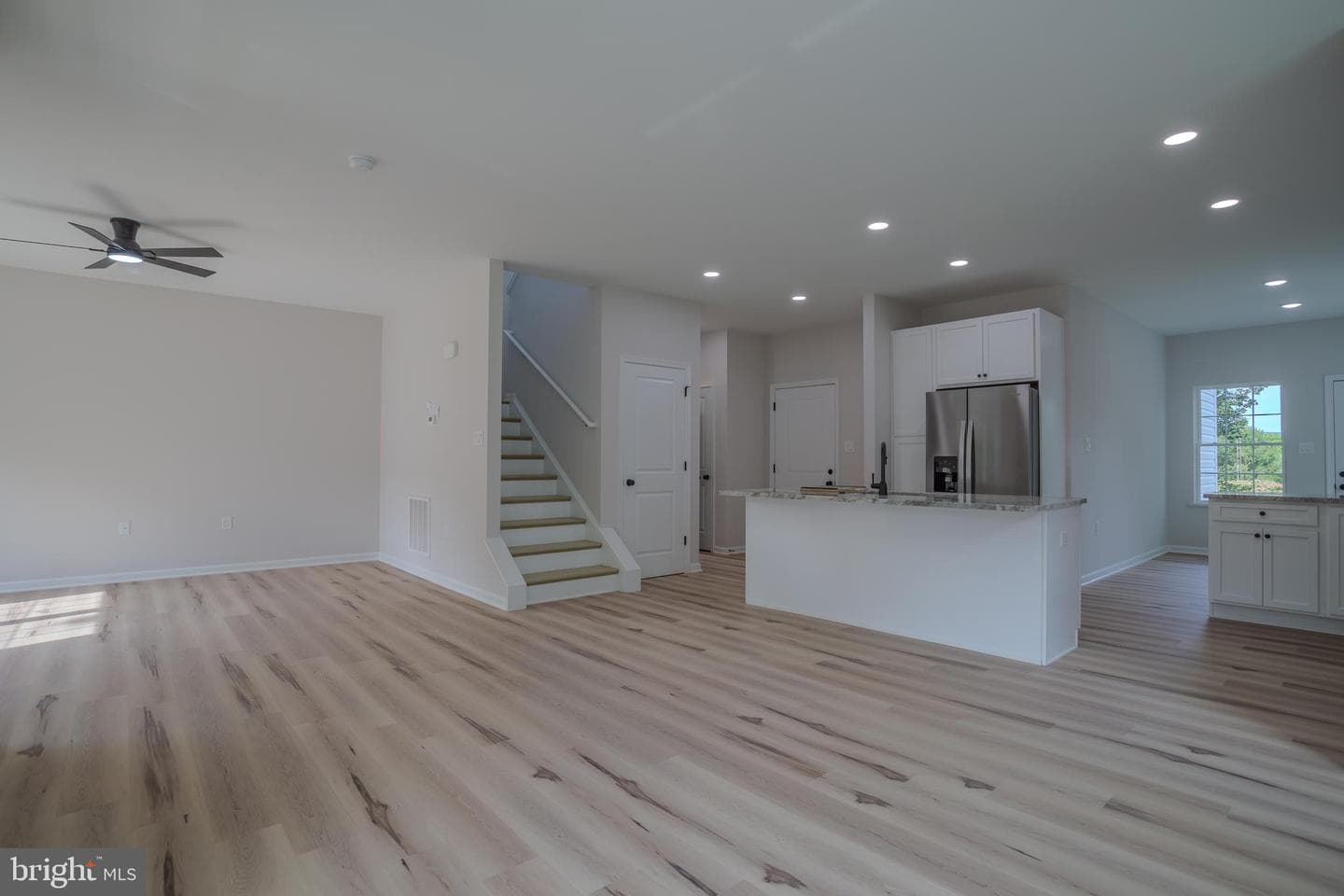 620 N High Street photo 5