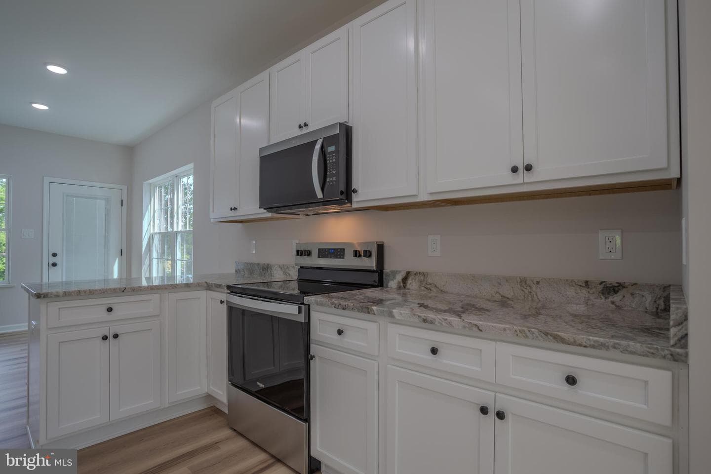 620 N High Street photo 8