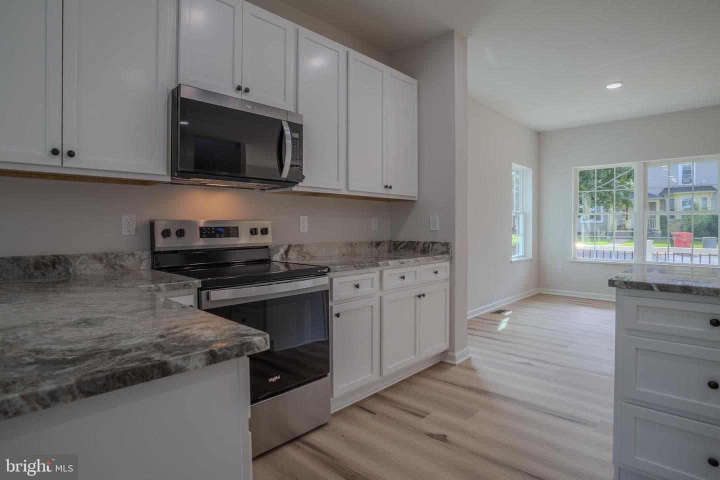 620 N High Street photo 9