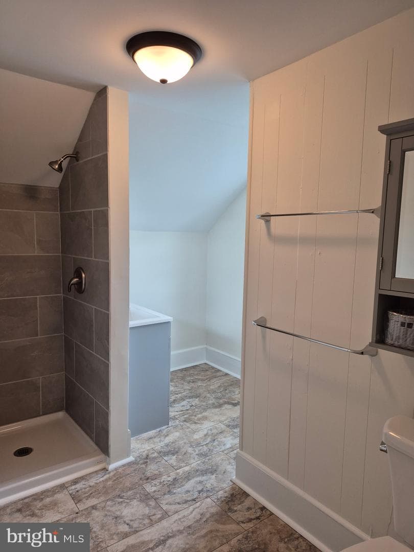 337 E Stephen Street photo 8