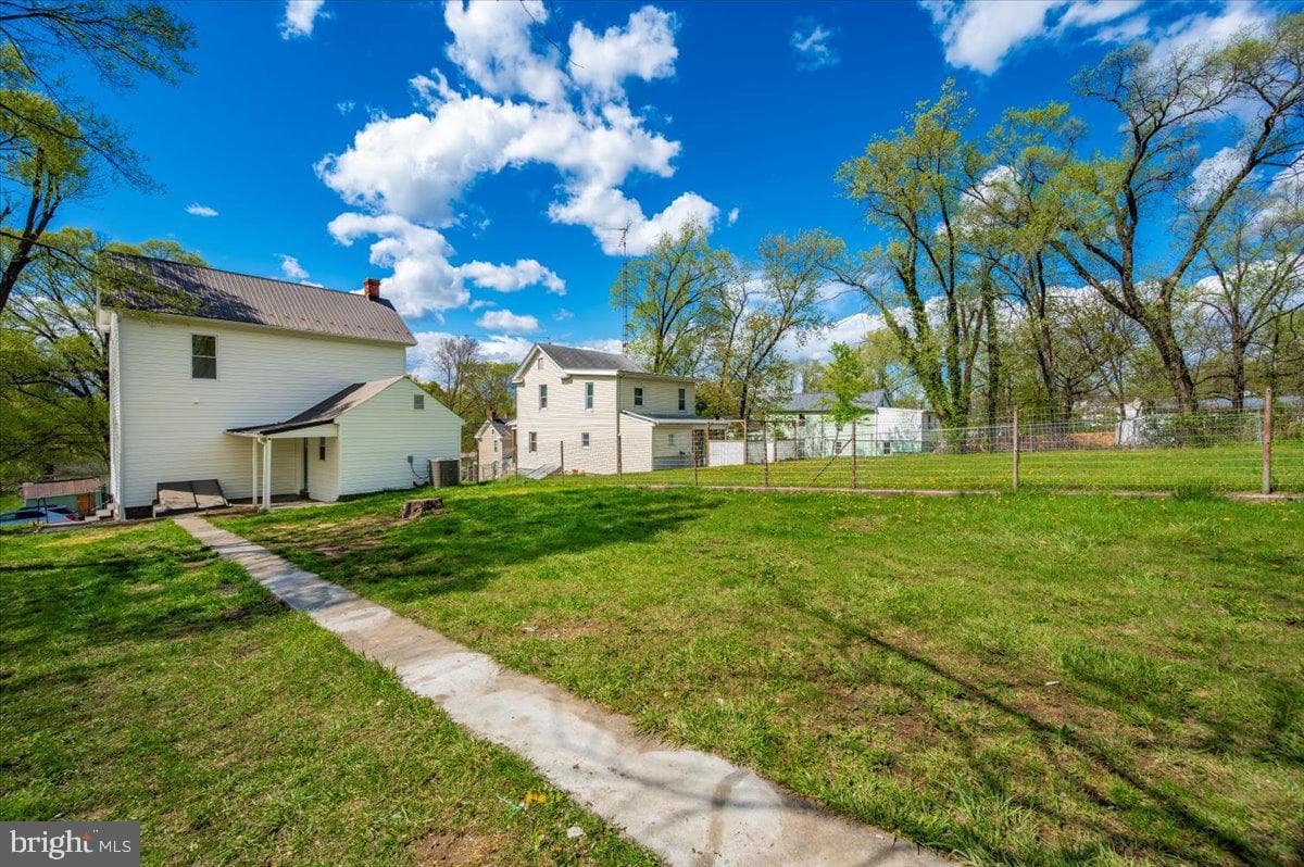713 3rd Street photo 42