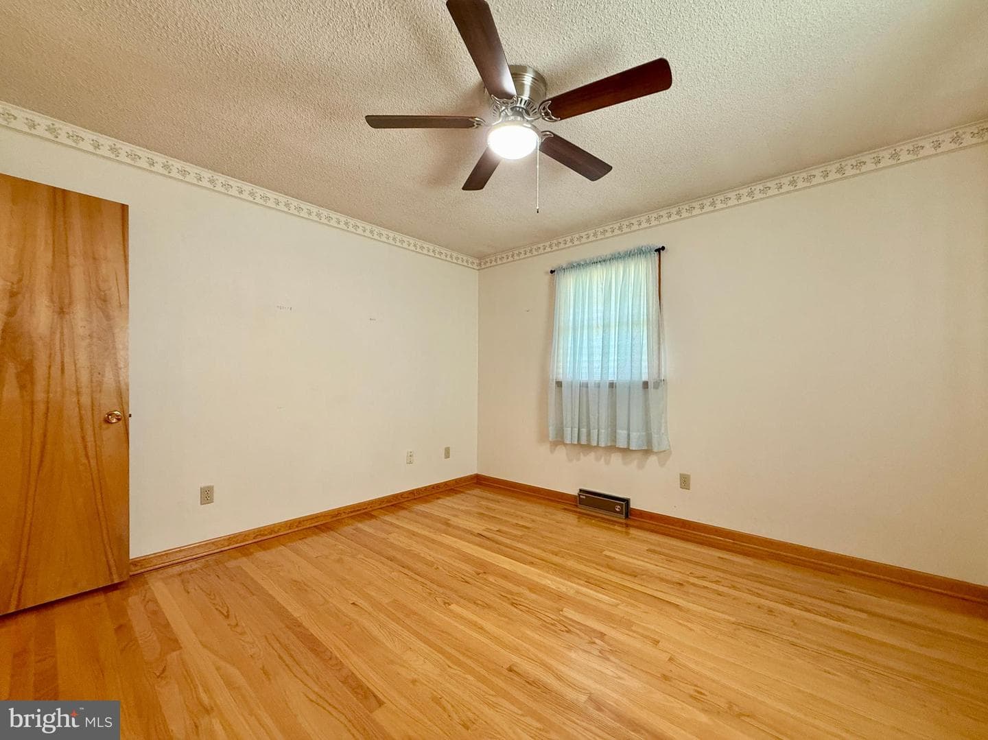 153 Collins Drive photo 50