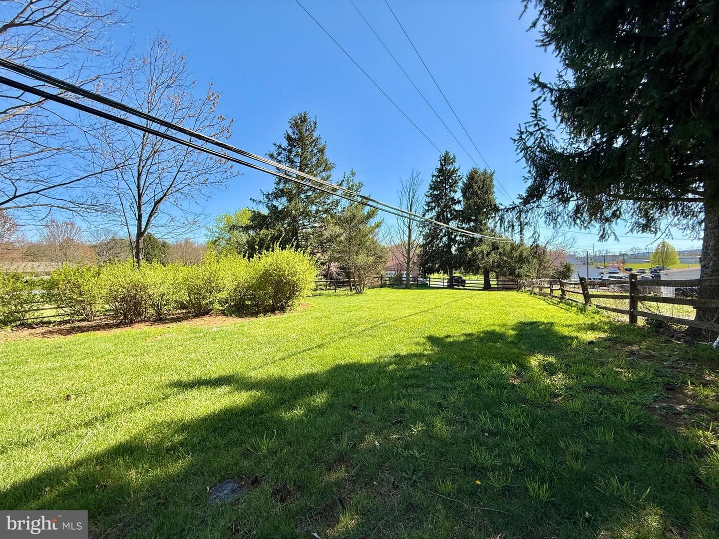 153 Collins Drive photo 91