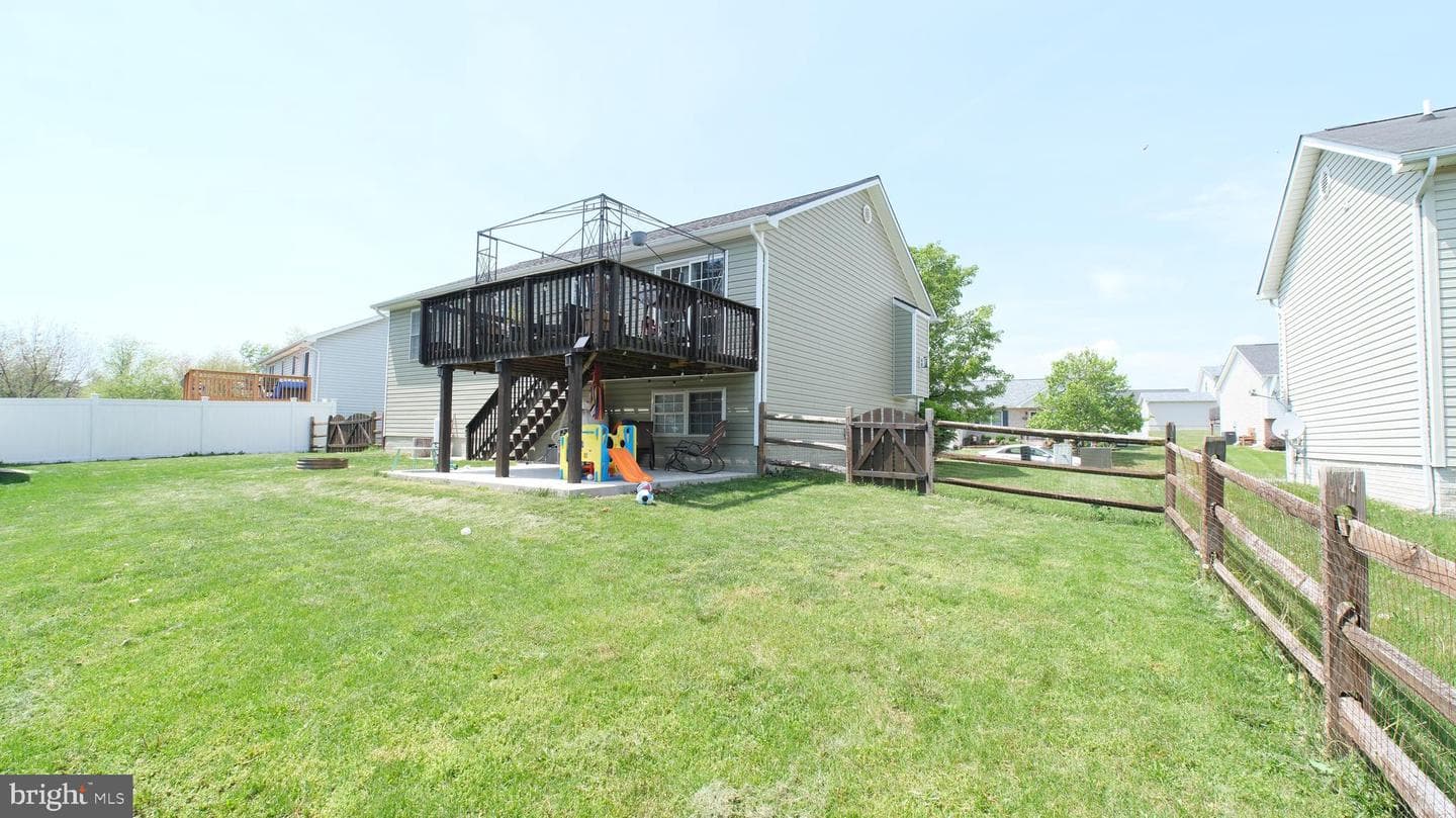 210 Ford Circle photo 39