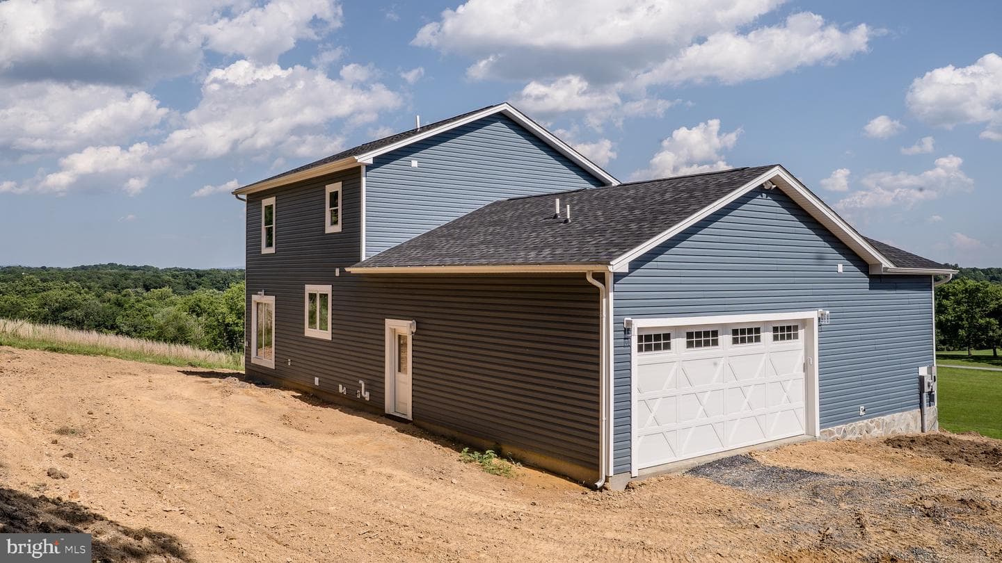 645 Slonaker Lane photo 8