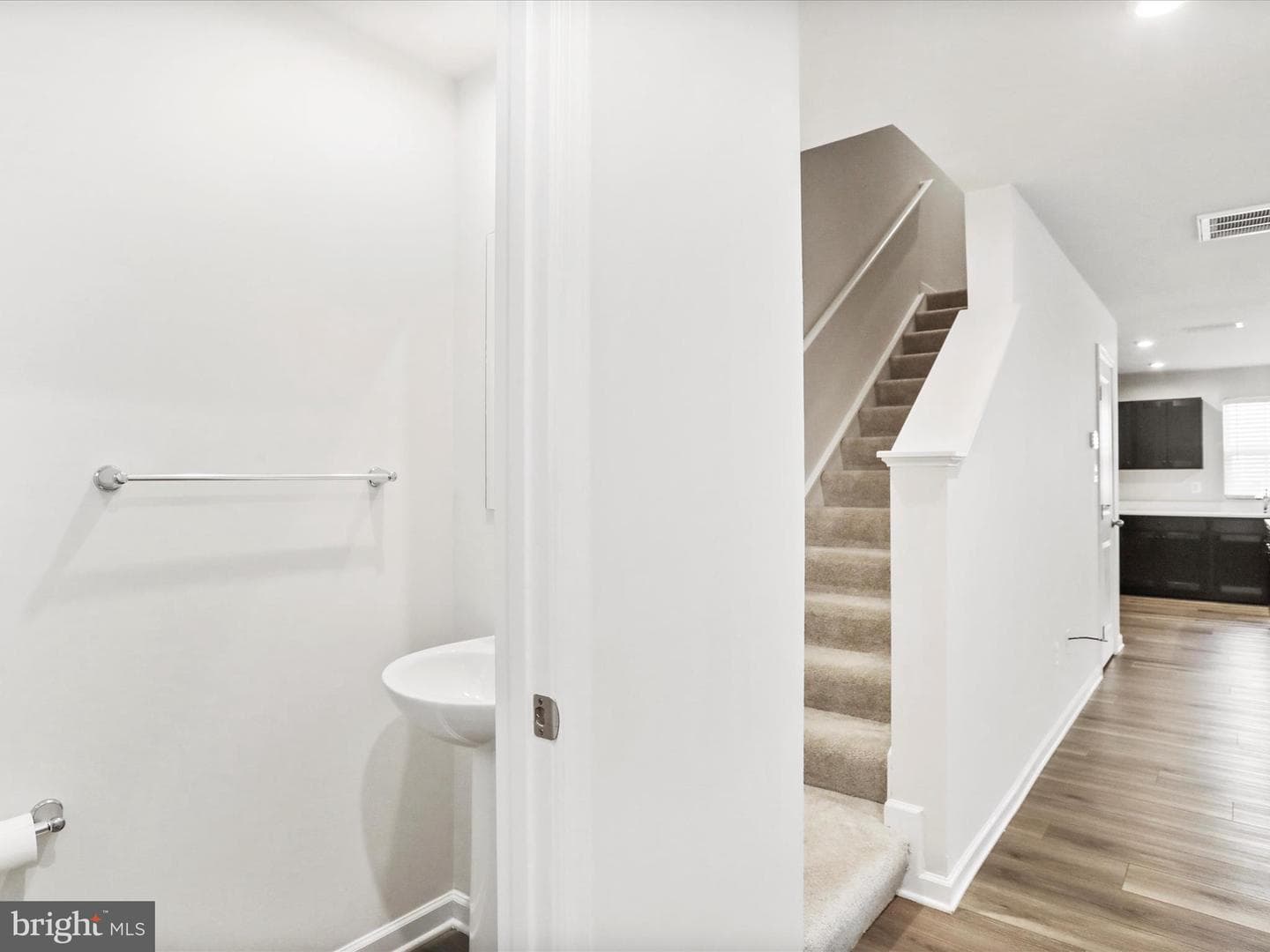 94 Calais Place photo 15