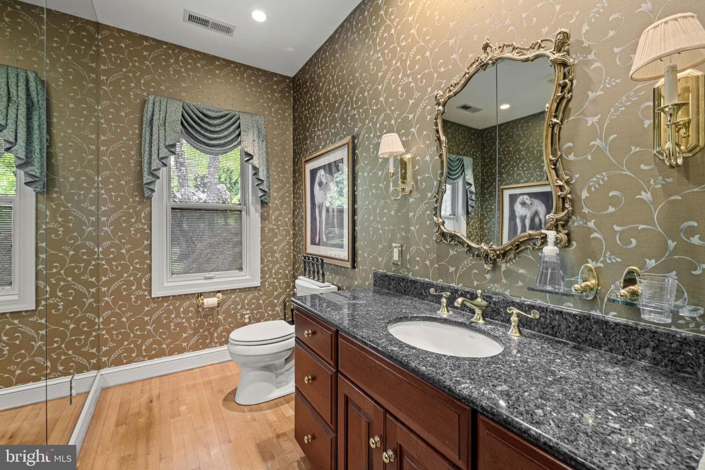 77 Lionheart Terrace photo 36