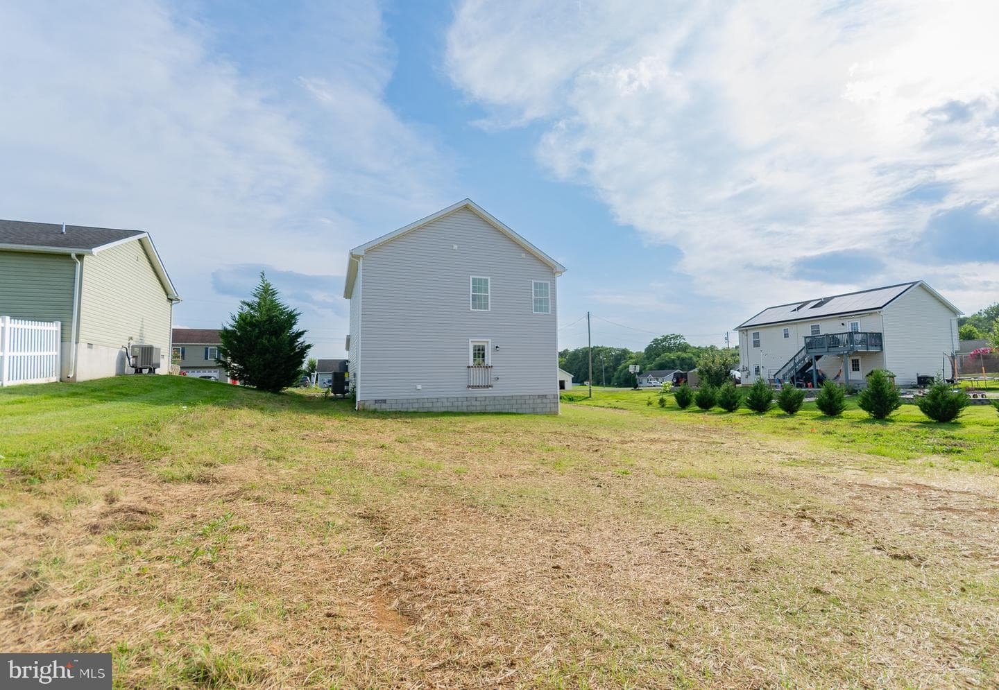 272 Larry Way photo 16