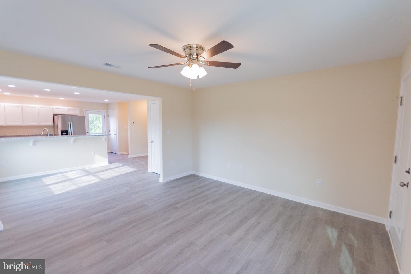 272 Larry Way photo 24