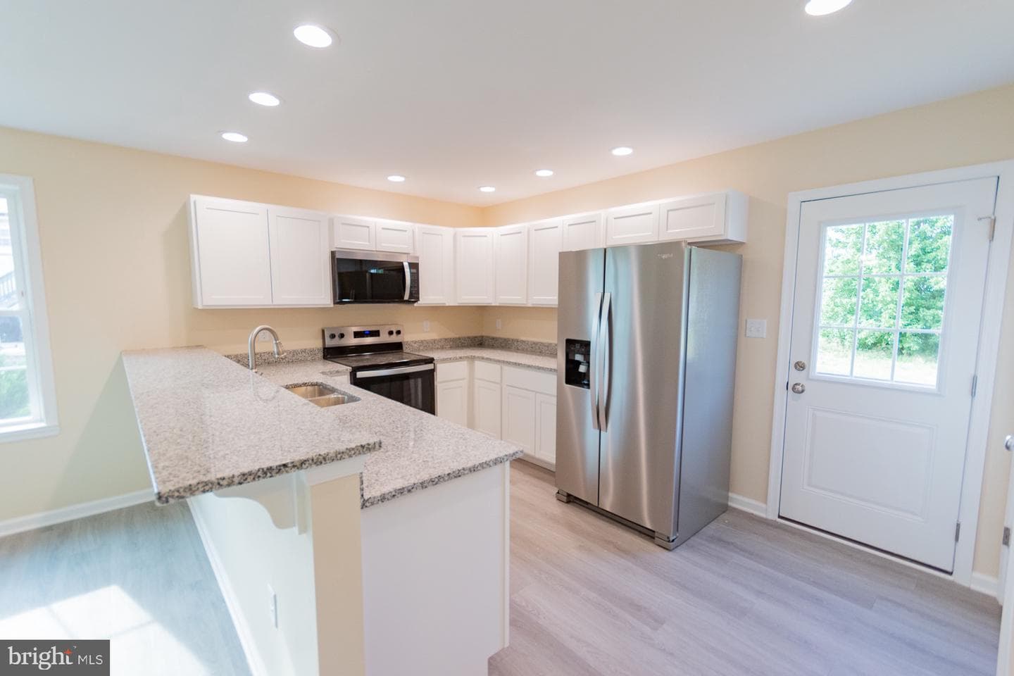 272 Larry Way photo 30
