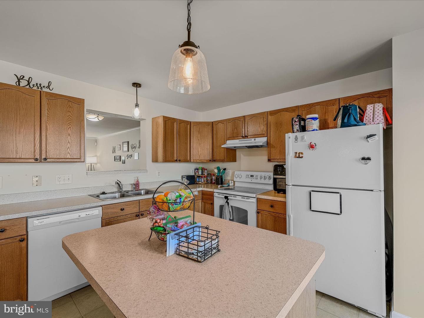 104 Raphael Court photo 14