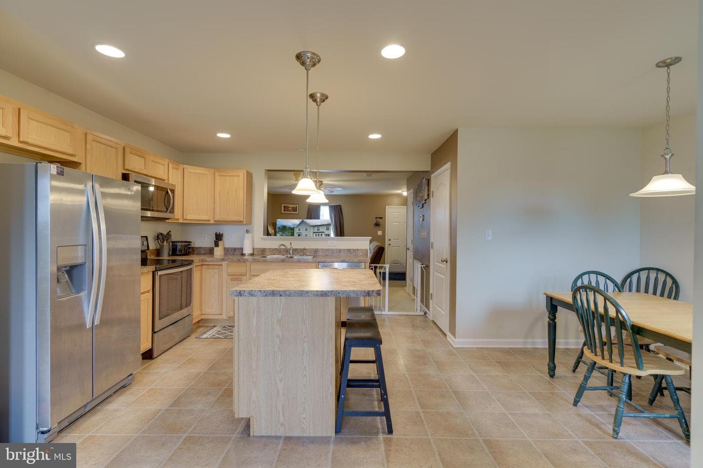 42 Britania Court photo 12