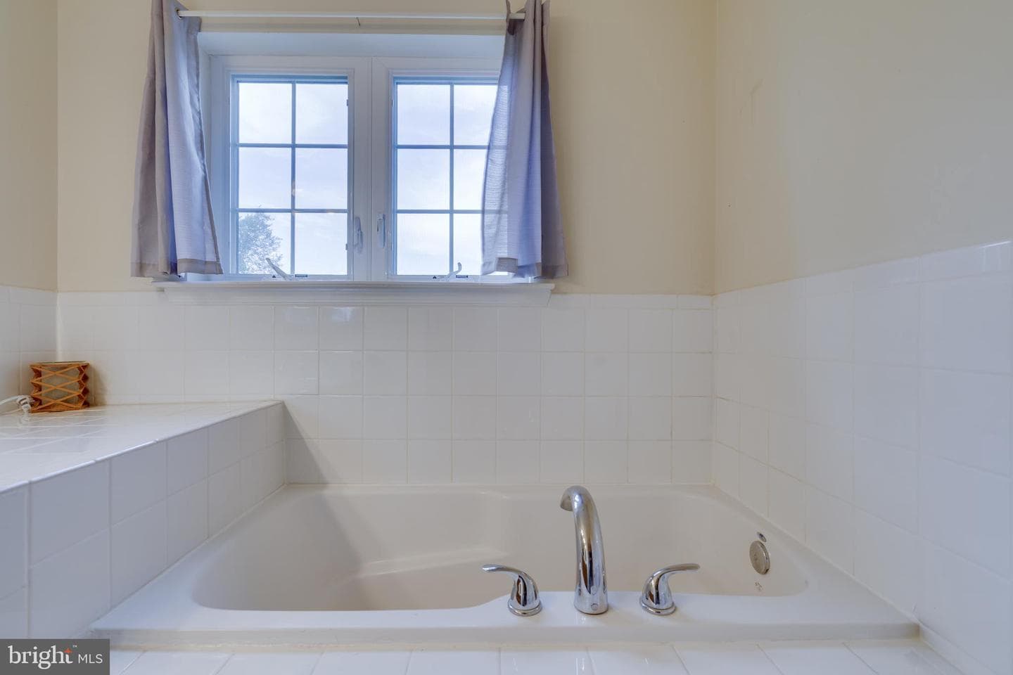 42 Britania Court photo 18