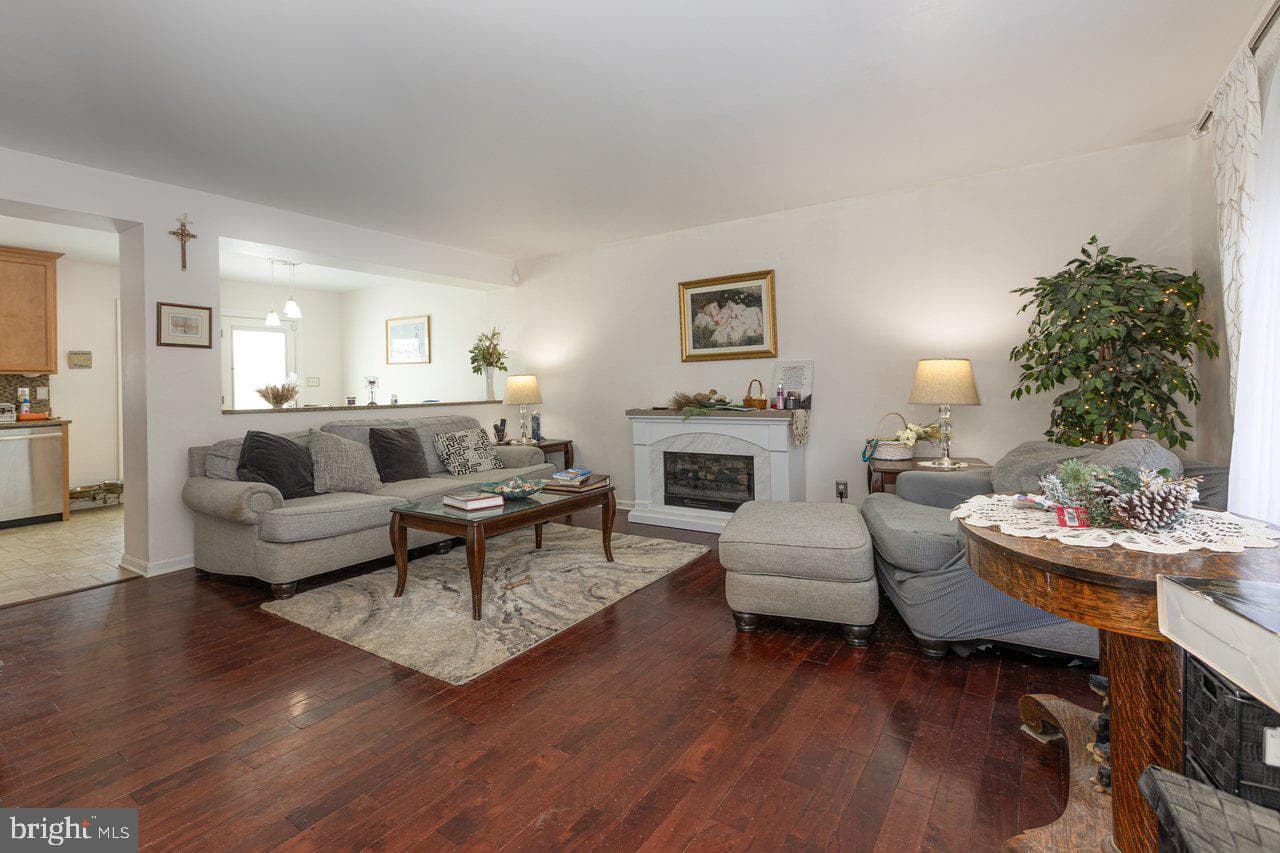 32 Huttons Vireo Drive photo 3