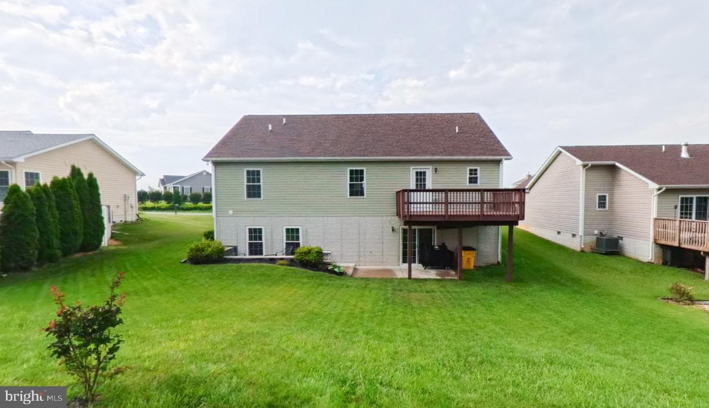 494 Ives Street photo 33