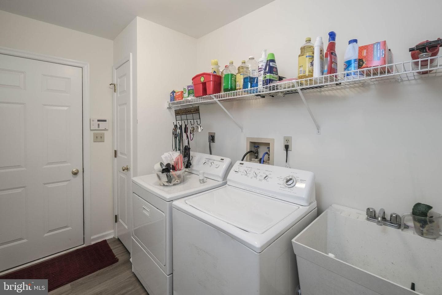 89 Hadrian Court photo 32