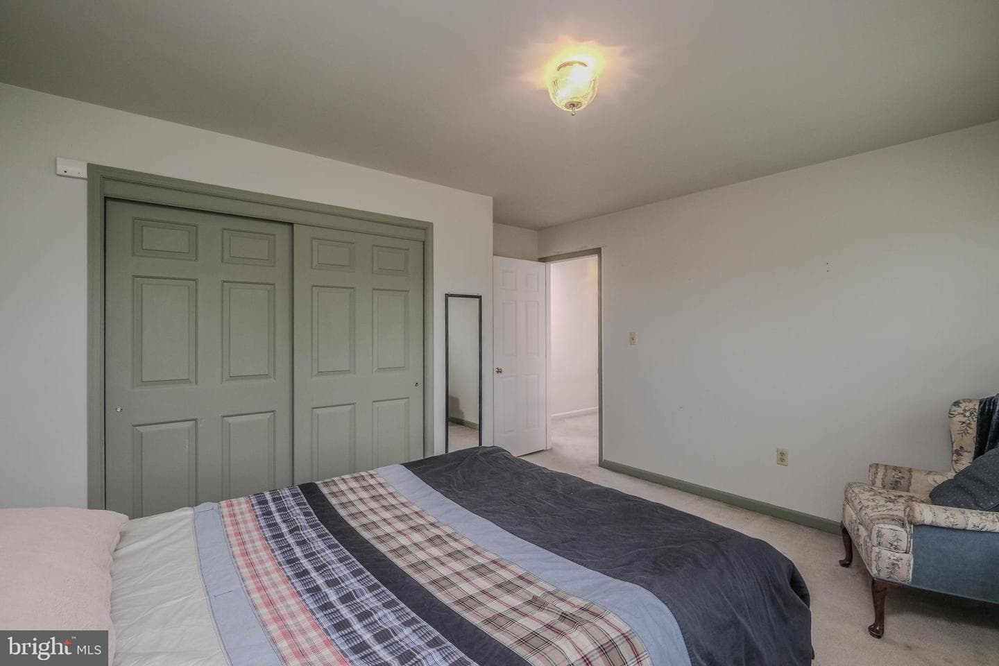 89 Hadrian Court photo 43