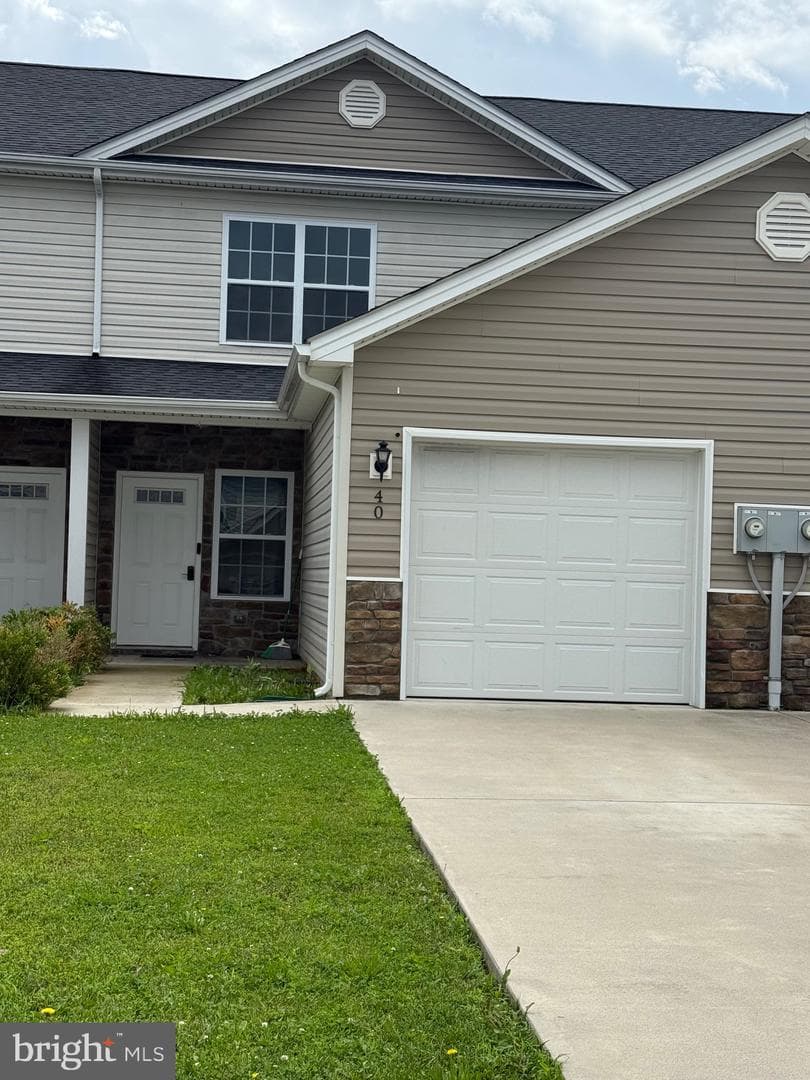 40 Beaulah Court photo 2