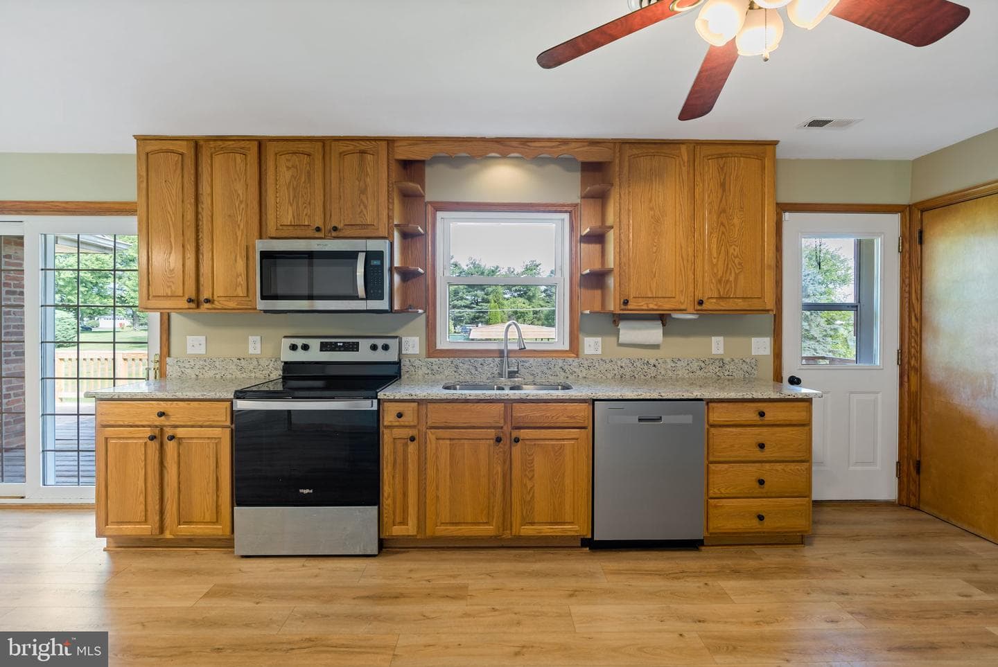 319 Hermitage Drive photo 21