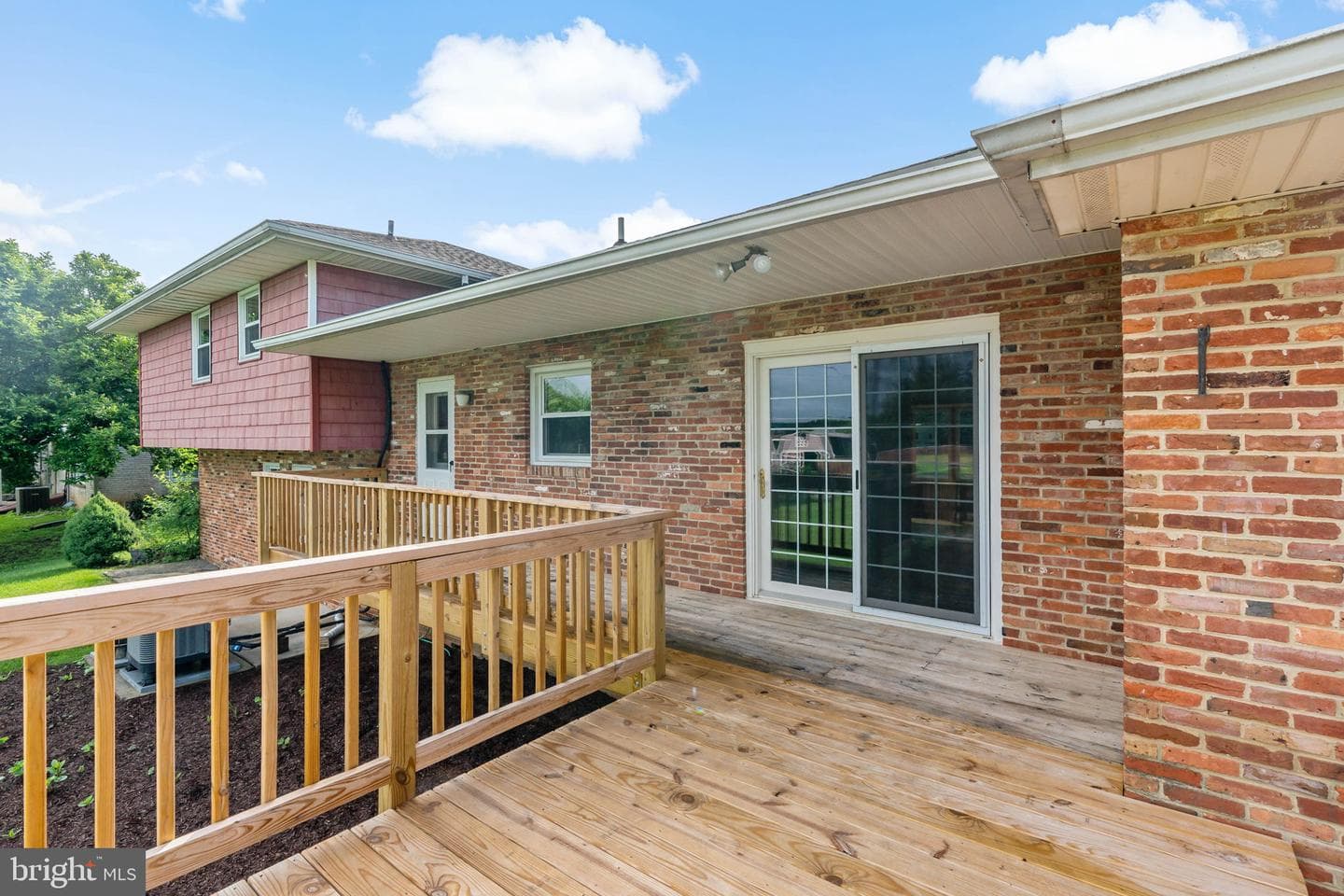 319 Hermitage Drive photo 9