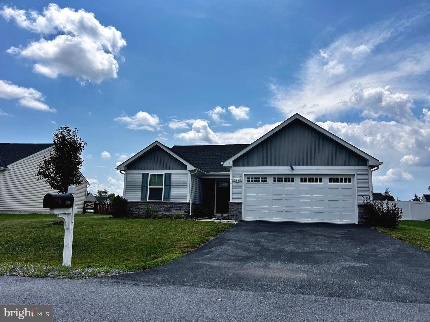 96 Bindweed Court photo 1