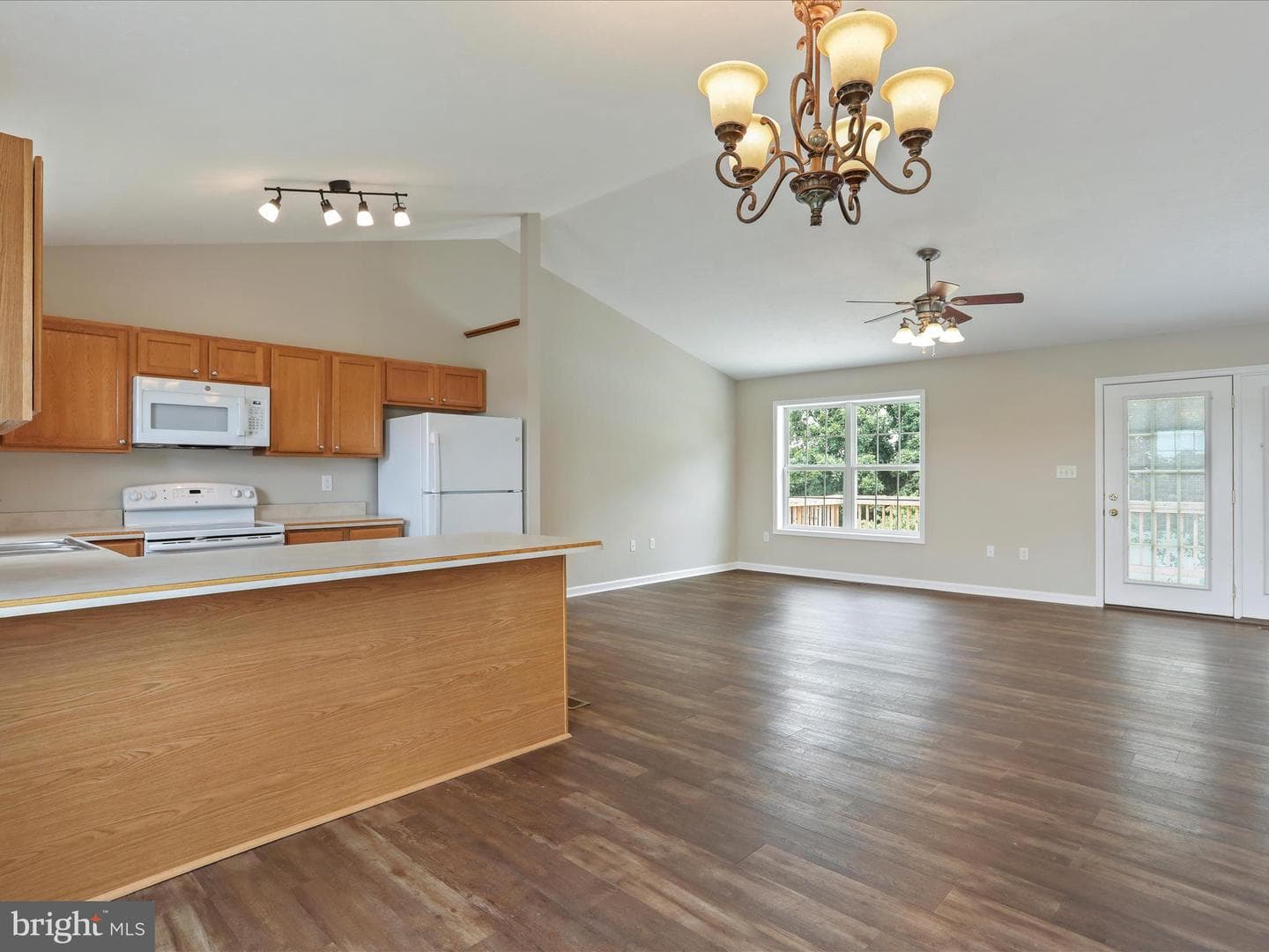 43 Hansberry Court photo 8