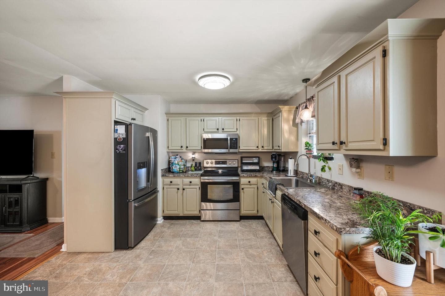 192 Arch Street photo 14