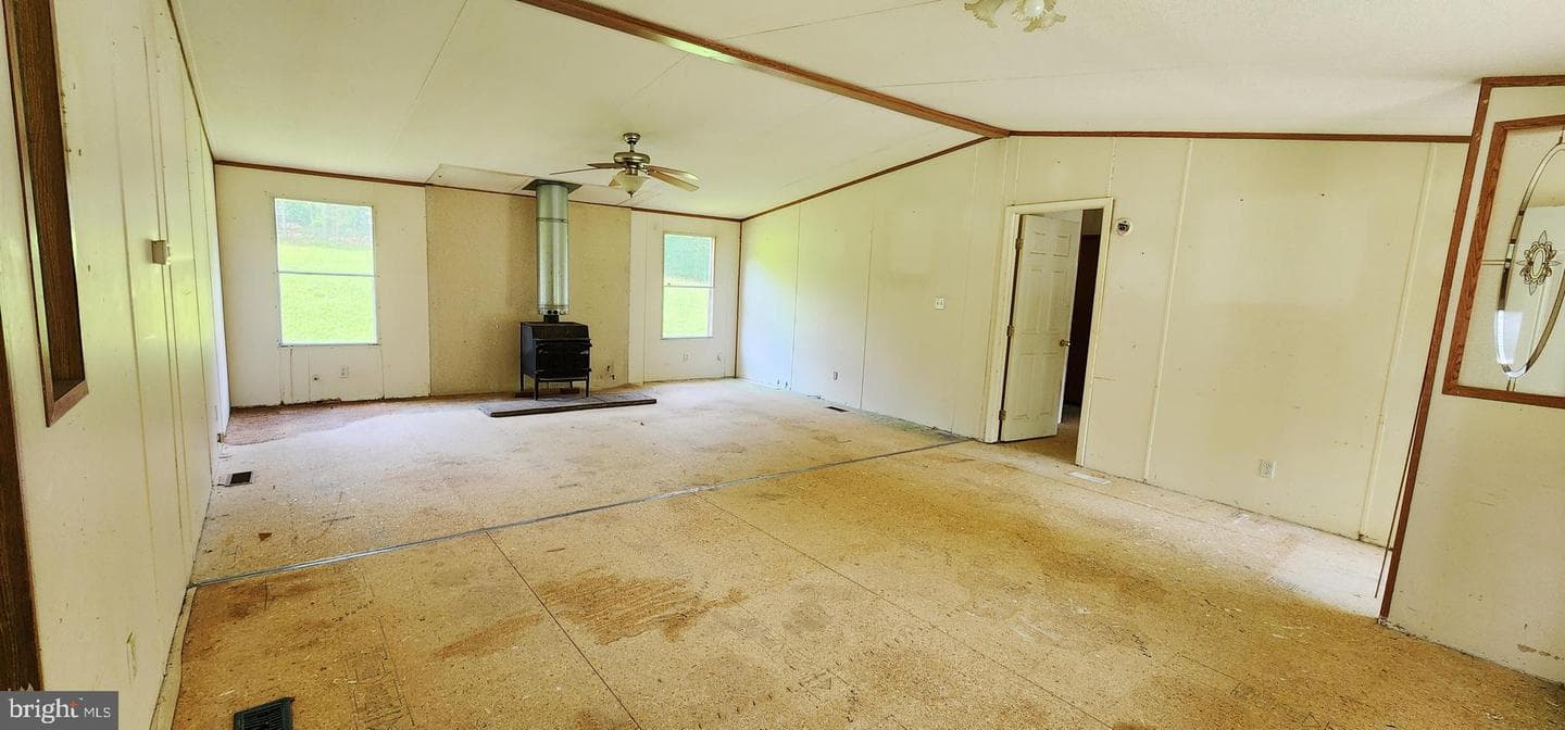 194 Flying Dove Lane E photo 4