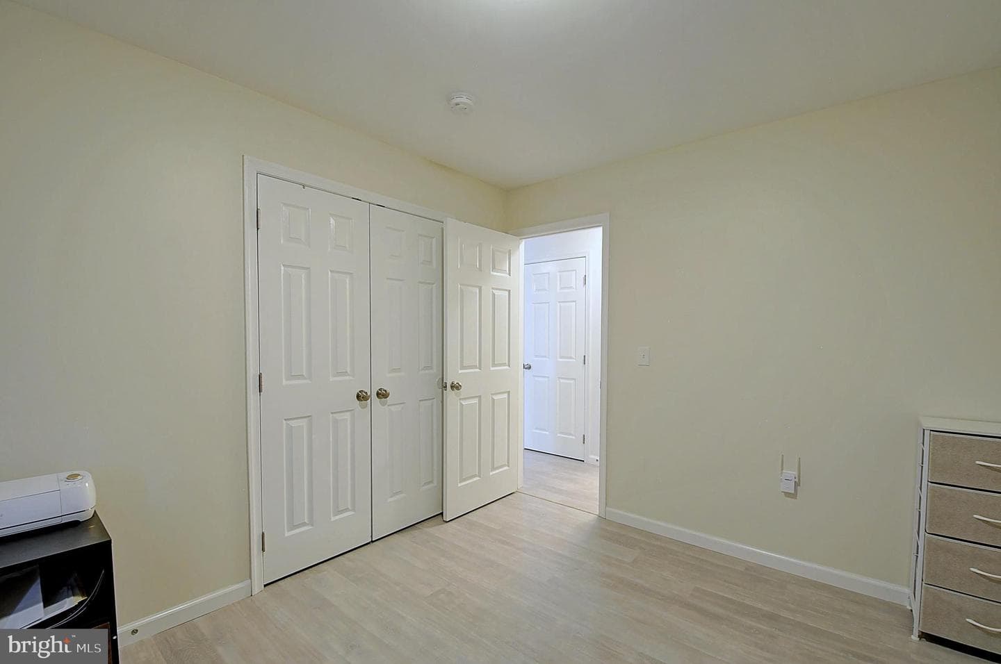 446 Basin Drive photo 24