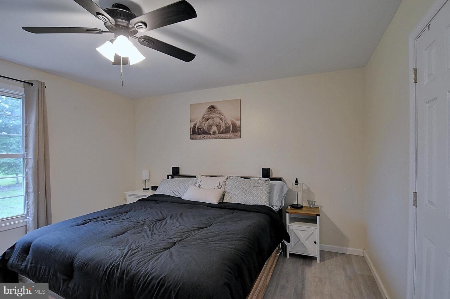446 Basin Drive photo 29