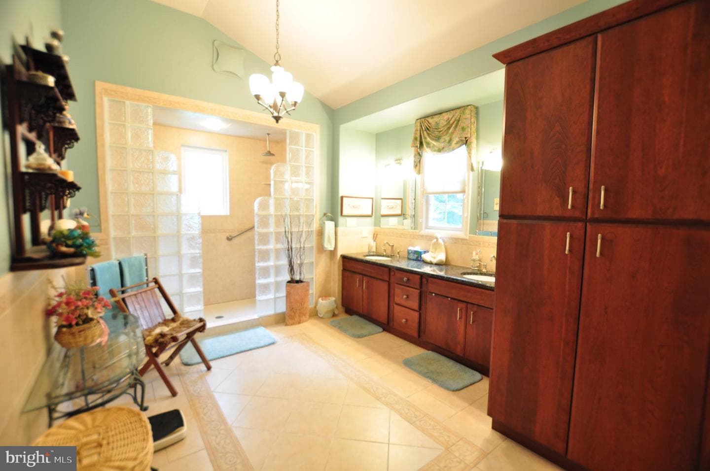 451 Appian Way photo 48