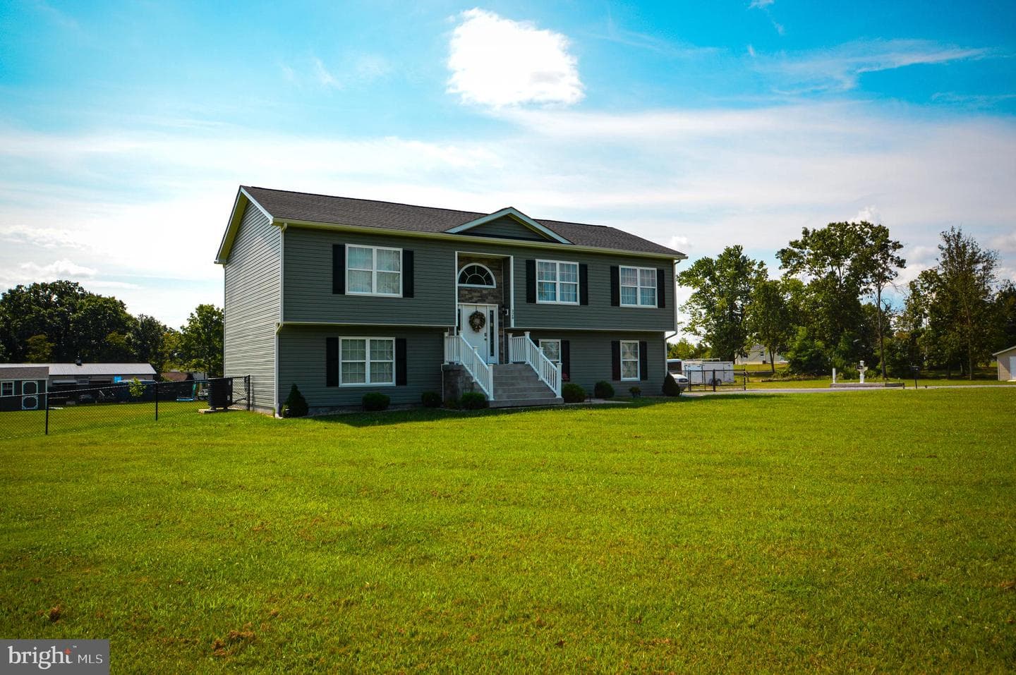 320 Sulphur Springs Road photo 2