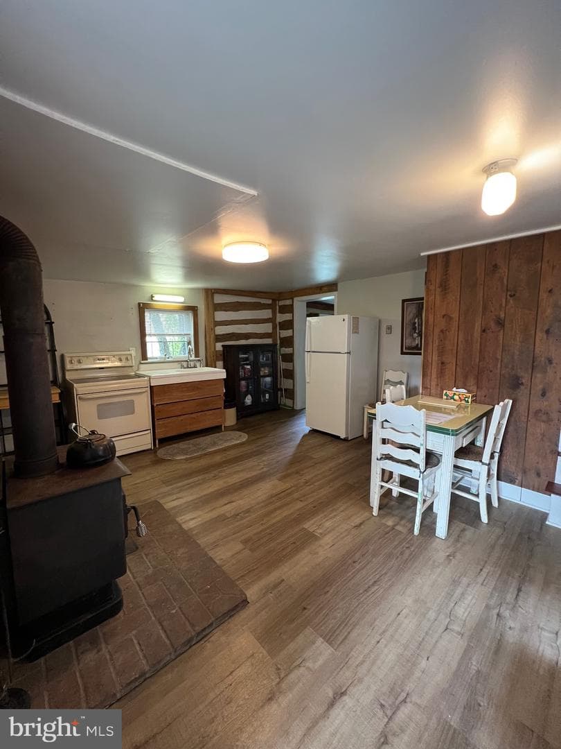 206 N Mary Street photo 11
