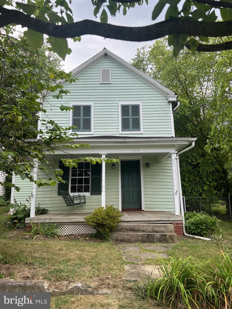 206 N Mary Street photo 2