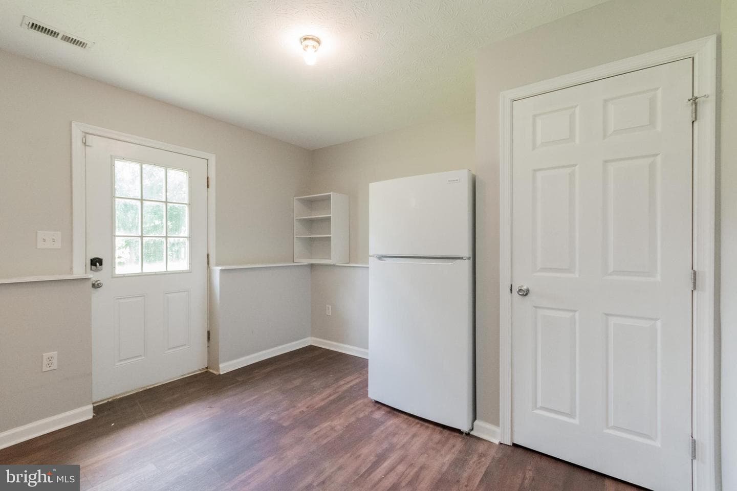 153 Wendover Drive photo 28