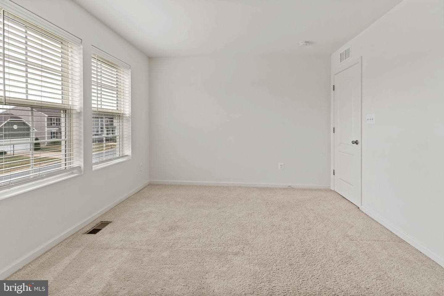 127 Stager Avenue photo 25
