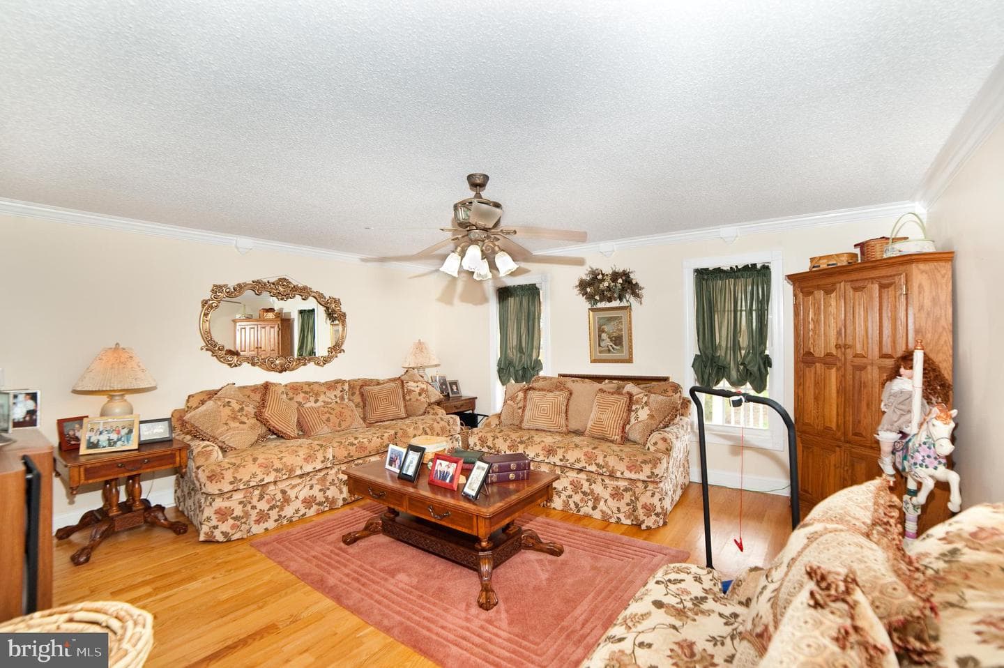 590 Carlyle Road photo 37