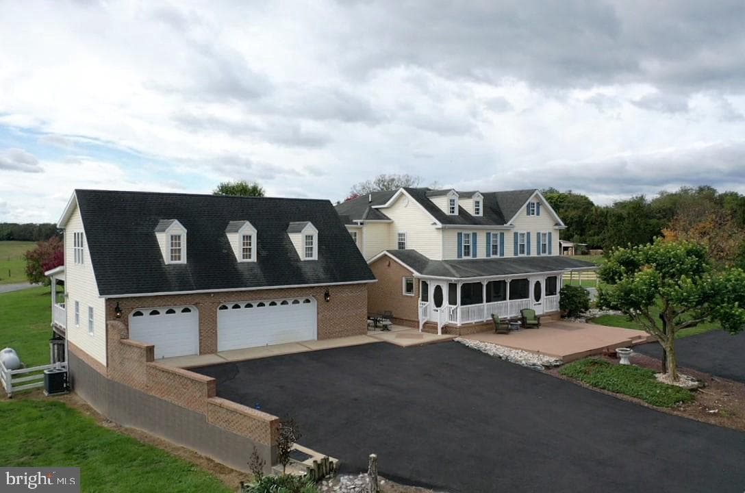 590 Carlyle Road photo 6