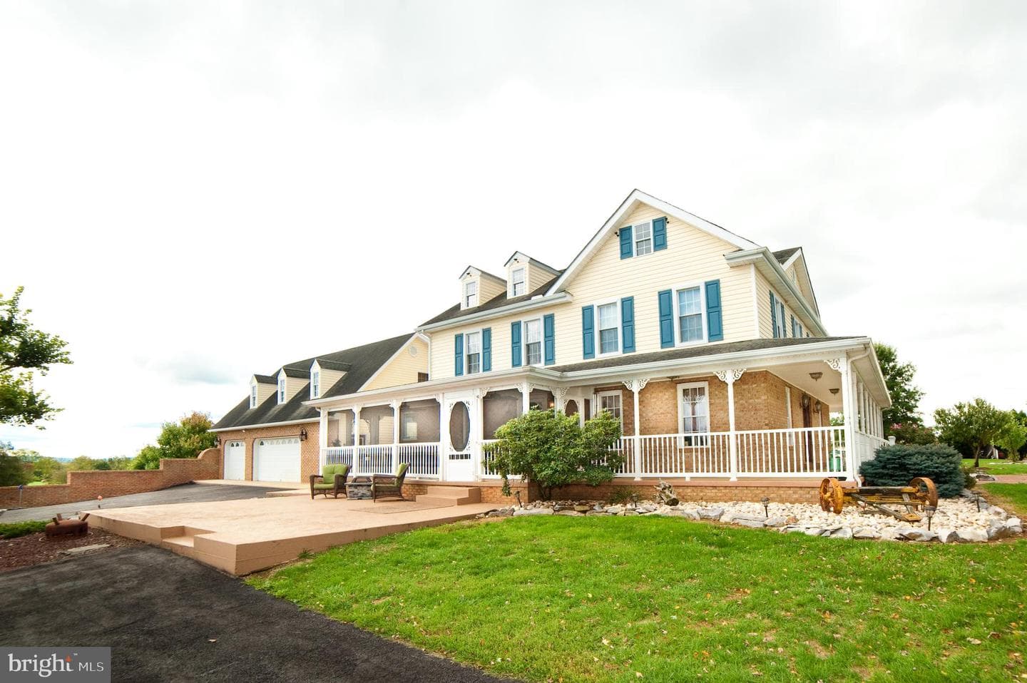 590 Carlyle Road photo 81